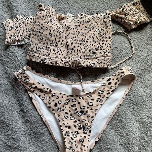 Leopard print bikini set